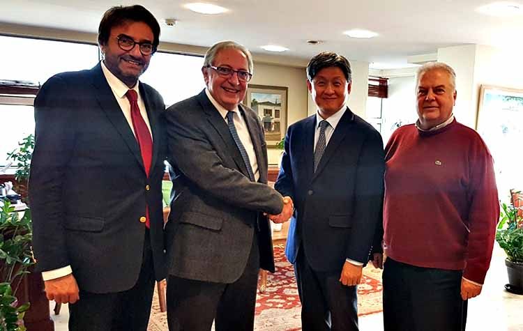 Συνάντηση Αμπατζόγλου με τον πρέσβη της Δημοκρατίας της Κορέας Lim Soocuk