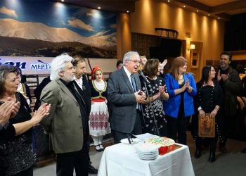 Κέφι και χορός στην κοπή πίτας του συλλόγου «Ο Κρηταγενής Ζευς»