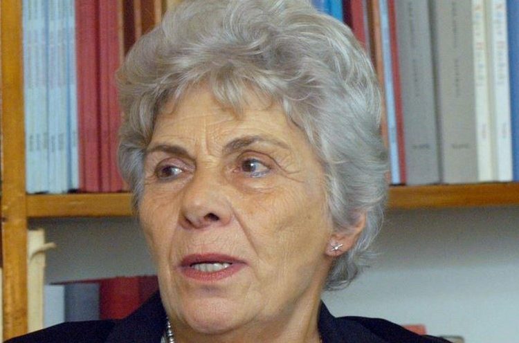 Έφυγε από τη ζωή η σπουδαία ποιήτρια Κική Δημουλά