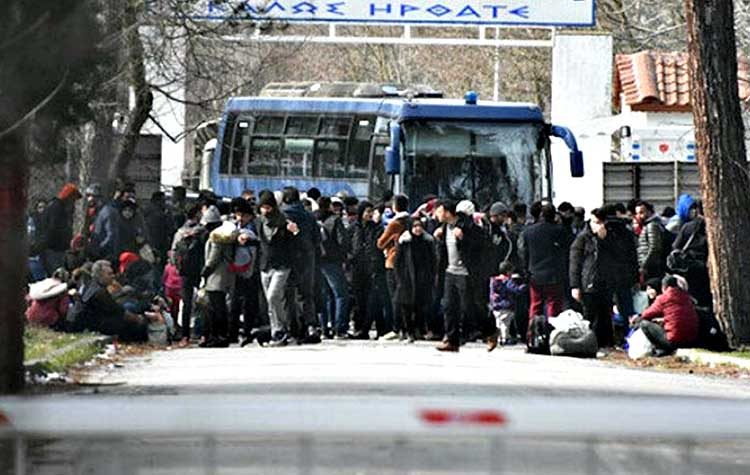 Έβρος: Έκρυθμη η κατάσταση - 24.203 άτομα επιχείρησαν να περάσουν τα σύνορα