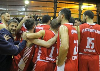 Νικηφόρο πέρασμα από το «Σαλούν» για τον Πανερυθραϊκό