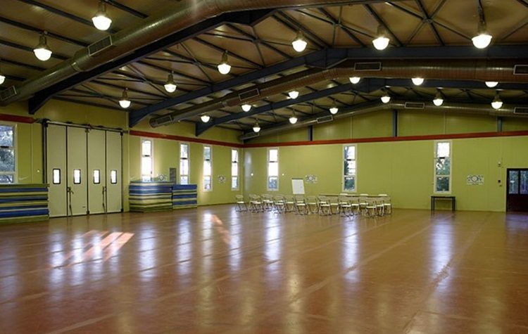 Με χρηματοδότηση Περιφέρειας αίθουσες πολλαπλών χρήσεων σε σχολεία