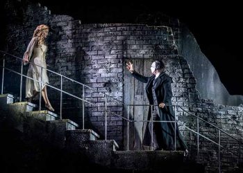 Το «Φάντασμα της Όπερας» στο Christmas Theater