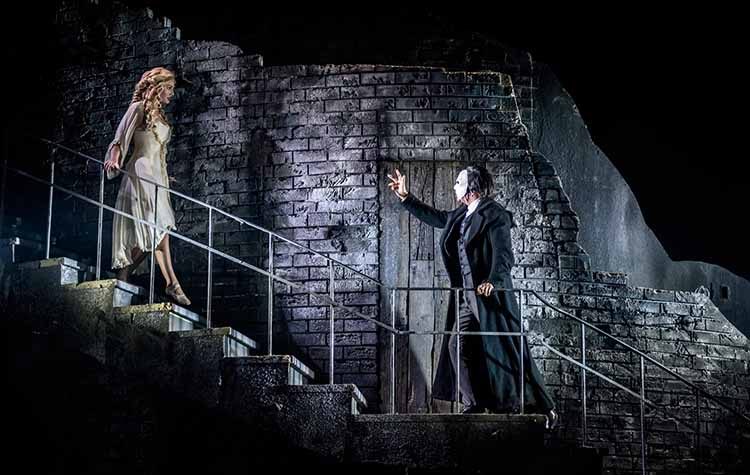 Το «Φάντασμα της Όπερας» στο Christmas Theater