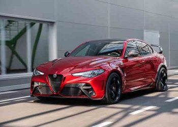 Giulia GTA: Η μεγάλη επιστροφή ενός θρύλου της Alfa Romeo