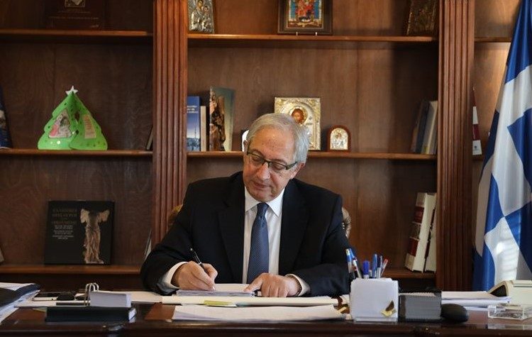 Θ. Αμπατζόγλου: «Καλούνται όλοι οι πολίτες να δείξουν ατομική υπευθυνότητα»