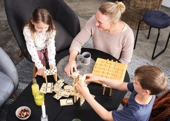 Απασχόληση στο σπίτι για λιλιπούτειους Κηφισιώτες με τη δημιουργία ειδικού blog