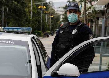 «Η καλύτερη στρατηγική είναι να μείνουμε σπίτι»