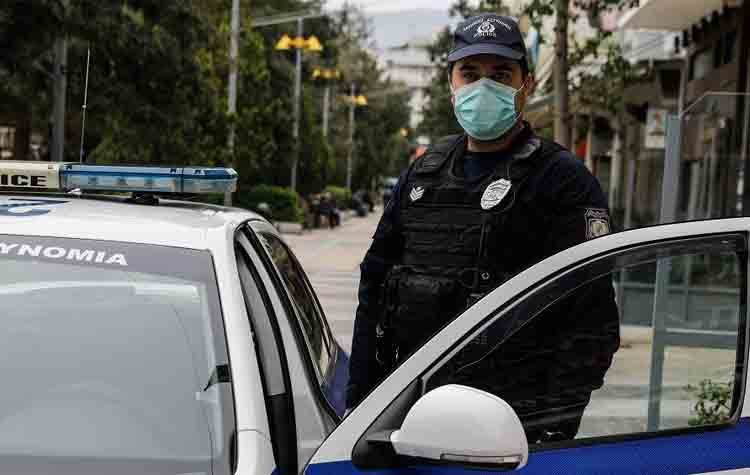 «Η καλύτερη στρατηγική είναι να μείνουμε σπίτι»