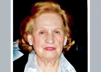 Ανθισμένες αμυγδαλιές για την Καλλιρόη Κουζά την τελευταία αρχόντισσα του Μαρουσιού