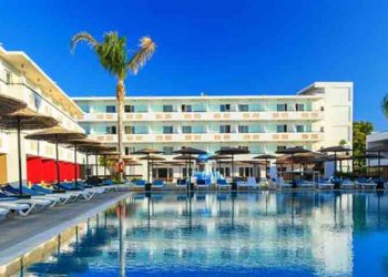 Κλείνουν τα ξενοδοχεία μέχρι τέλη Απριλίου λόγω κορωνοΐού