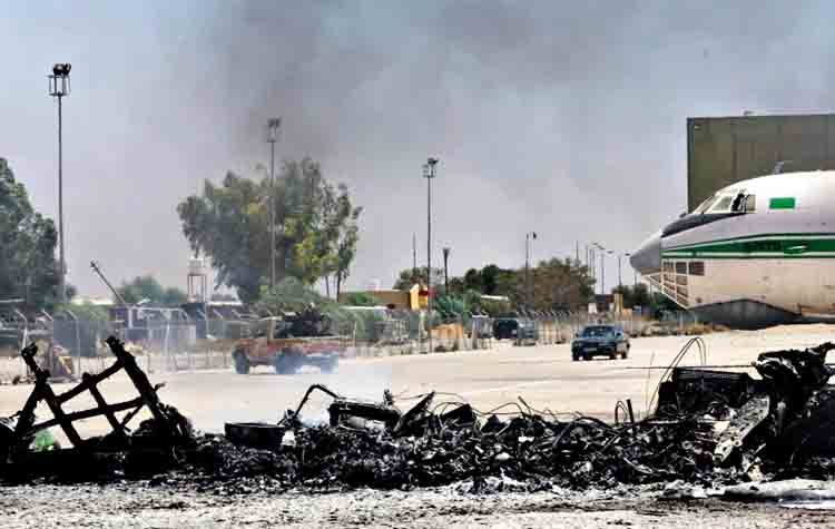 Λιβύη: Πύραυλοι στο αεροδρόμιο