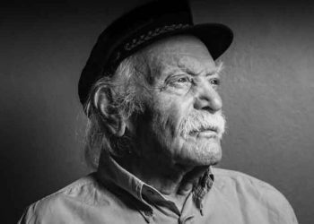 «Τελευταίος αποχαιρετισμός στον Μανώλη Γλέζο»