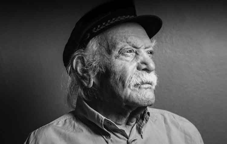 «Τελευταίος αποχαιρετισμός στον Μανώλη Γλέζο»