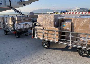 Δωρεά 13,5 εκατ. μάσκες στο Ε.Σ.Υ. από το Ίδρυμα Ωνάση