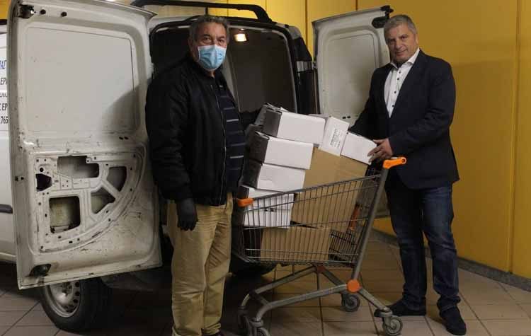 Αντισηπτικά και μάσκες στην Πανελλήνια Ομοσπονδία Εθελοντών Αιμοδοτών