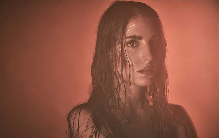 Η Παυλίνα Βουλγαράκη στο club του Σταυρού του Νότου