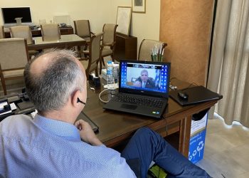 Τηλεδιάσκεψη Σαραούδα - Πατούλη για τα μέτρα πρόληψης κατά του κορωνοϊού