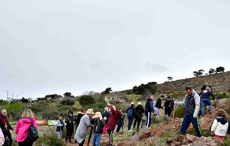 Μαθητές και εθελοντές «ζωντάνεψαν» για 4η φορά φέτος το Πεντελικό
