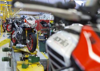 Piaggio Group: Υπογραφή συμφωνιών με συνδικάτα για την επανεκκίνηση της παραγωγής