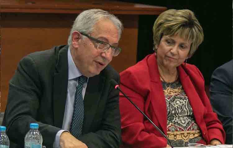 Ευχές του Δήμου στους δασκάλους των σχολείων του Αμαρουσίου