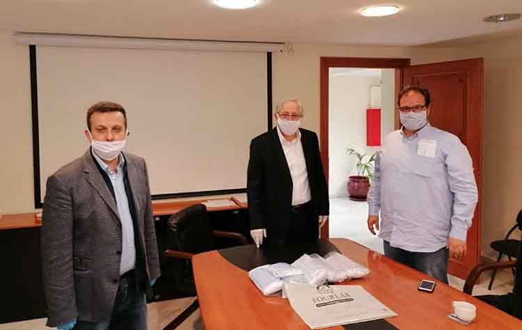 Ο Δήμος παρέλαβε γάντια και μάσκες από Περιφέρεια, ΠΕΔΑ και χορηγούς