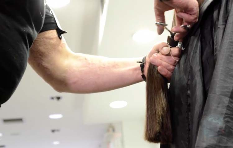 Πρόγραμμα δωρεάς μαλλιών για τις γυναίκες που κάνουν χημειοθεραπεία ξεκινά ο ΟΚΠΑ