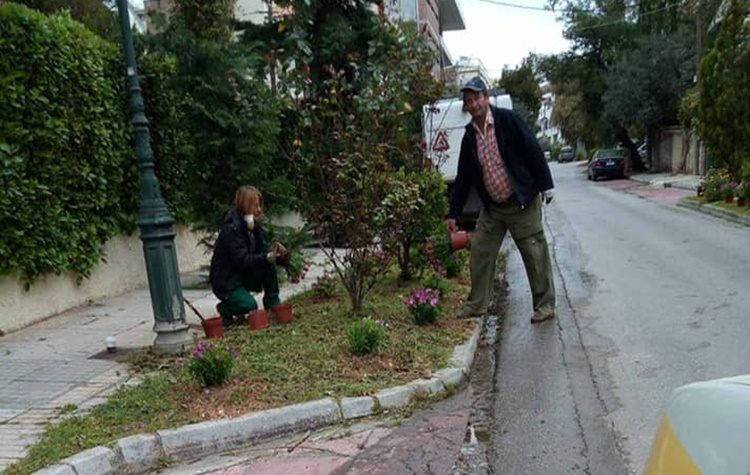 Φυτεύσεις εποχικών λουλουδιών σε κοινόχρηστους χώρους του Δήμου