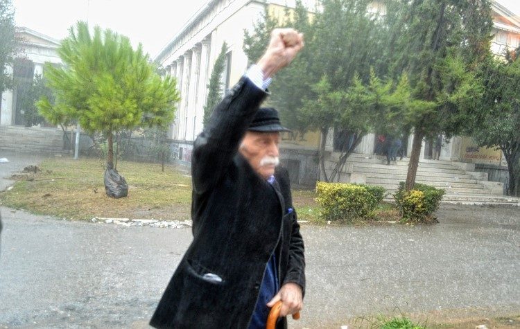 «Αλλάζουμε»: Να δοθεί το όνομα «Μανώλης Γλέζος» σε κεντρική οδό της πόλης