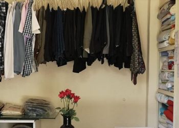 Έμπρακτη στήριξη στο Κοινωνικό Ενδυματοπωλείο του Δήμου