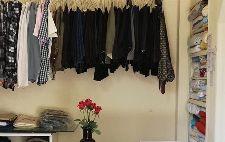 Έμπρακτη στήριξη στο Κοινωνικό Ενδυματοπωλείο του Δήμου