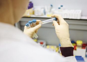 Κορωνοϊός: 2506 τα επιβεβαιωμένα κρούσματα στη χώρα - 130 νεκροί