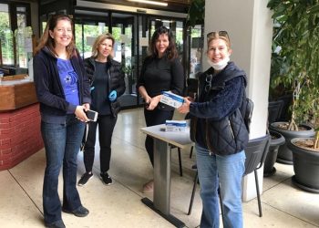 300 μάσκες από το σωματείο «Παιδιά της Γης» στον Δήμο