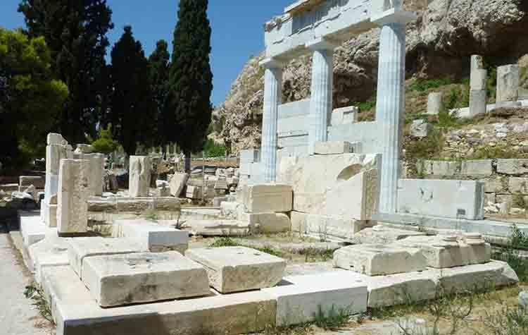 Tο ιερό του Ασκληπιού στην νότια κλιτύ της Ακρόπολης στην οθόνη σας