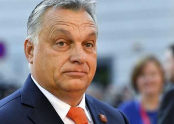 Ουγγαρία: Απάντηση με «μπηχτές»