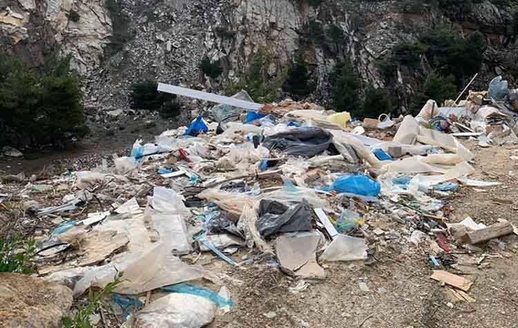 «Μπροστά Μαζί»: Καταγγελία του συνδυασμού για «παράνομη χωματερή» στο Πεντελικό