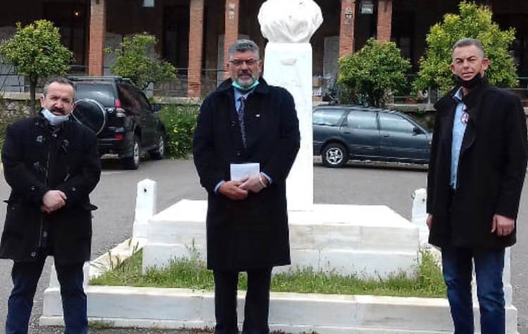 «Χείρα βοηθείας» στο Γηροκομείο Αθηνών από τον Δήμο