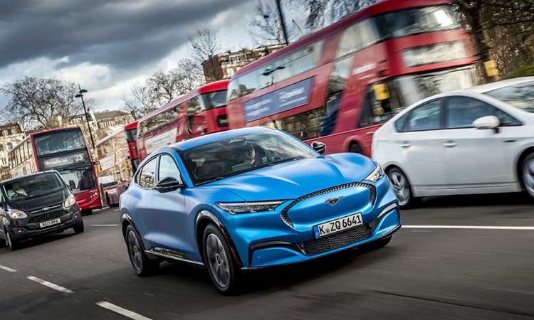 Ford Mustang Mach-E: Με φόρτιση δέκα λεπτών 119 km στην αυτονομία της