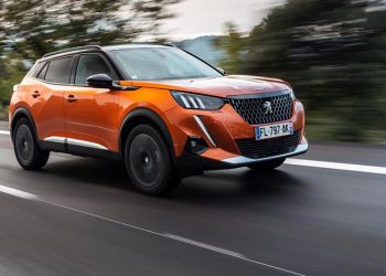 Το Peugeot 2008 1.5 BlueHDI 130 PS εντυπωσιάζει