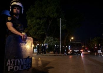 Ανοιχτή συνέλευση κατοίκων: «Έξω απ’ την πλατεία η αστυνομία!»