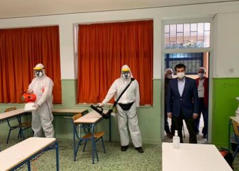 «Επιχείρηση» απολυμάνσεων των Λυκείων της πόλης