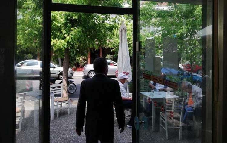 Καταστήματα εστίασης επισκέφτηκε ο Αργύρης Ντινόπουλος