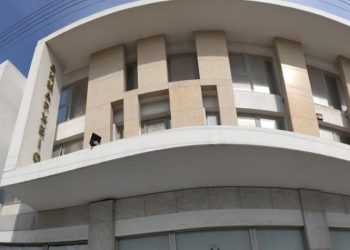 Έφοδος του «Ρουβίκωνα» στο Δημαρχείο της πόλης