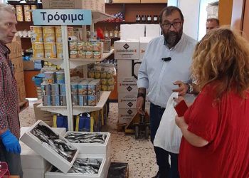 Διανομή φρέσκων ψαριών σε ευπαθείς πολίτες του Αμαρουσίου