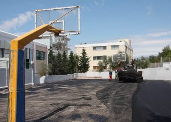 Ανακαινίσεις και αποκαταστάσεις ζημιών σε Λύκεια και Δημοτικά της πόλης