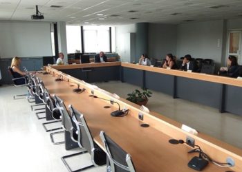 Μέτρα αναζωπύρωσης της αγοράς παρουσίασε ο Δήμος στον Εμπορικό Σύλλογο