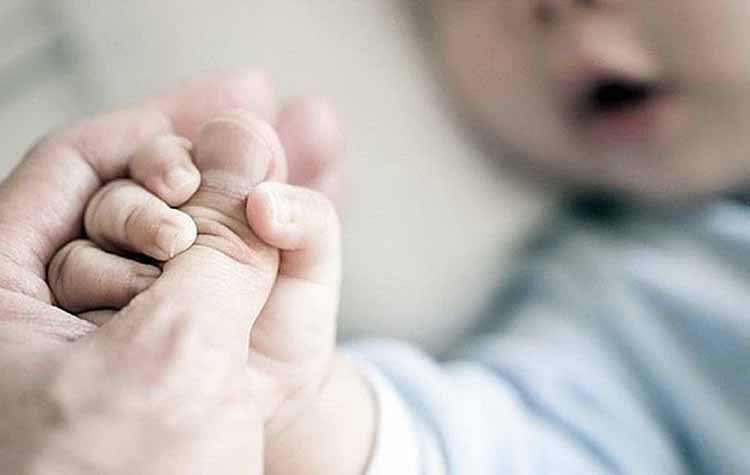 Το ΙΑΣΩ προσφέρει 5 δωρεάν τοκετούς για την Ημέρα της Μητέρας