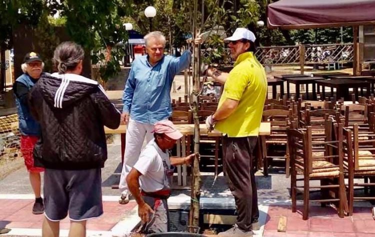 Γ. Σταθόπουλος: «Ολοκληρώνεται η εμβληματική μας πεζοδρόμηση στην πλατεία»