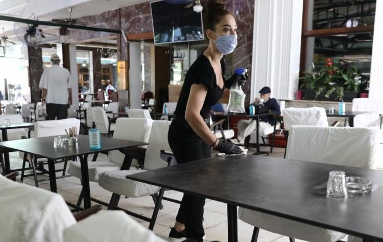 Μηνύματα συμπαράστασης προς τα καταστήματα της πόλης