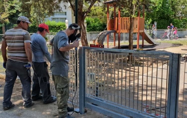 Ξεκίνημα παρεμβάσεων του Δήμου στις παιδικές χαρές